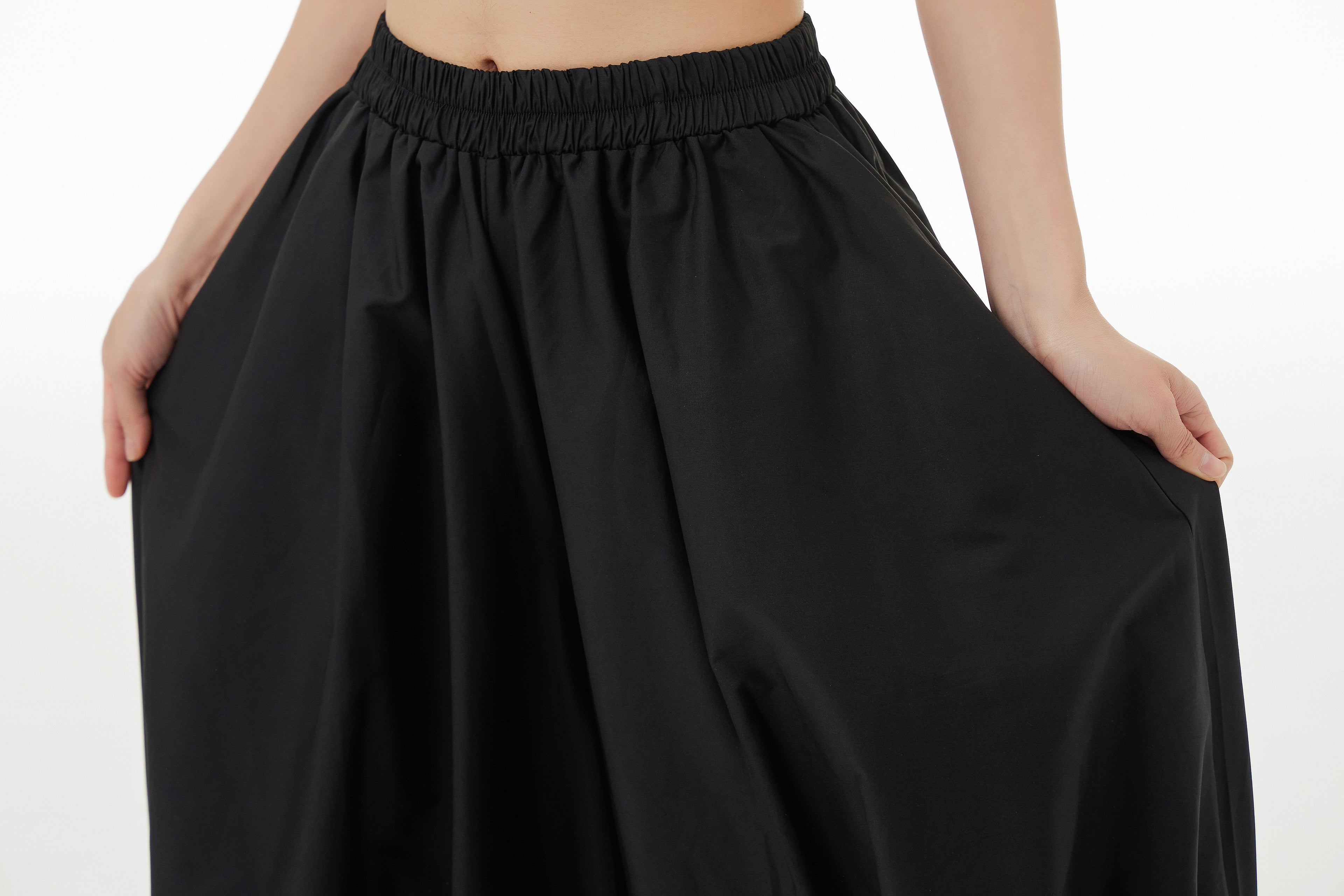Black Balloon Midi Skirt with Pockets 1332