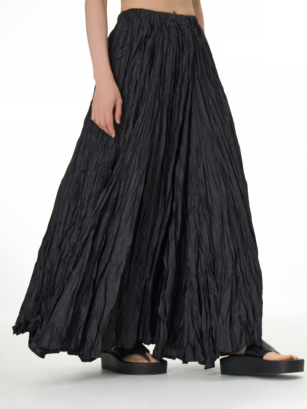 Black Crinkle Maxi Skirt with Elastic Waist 11050